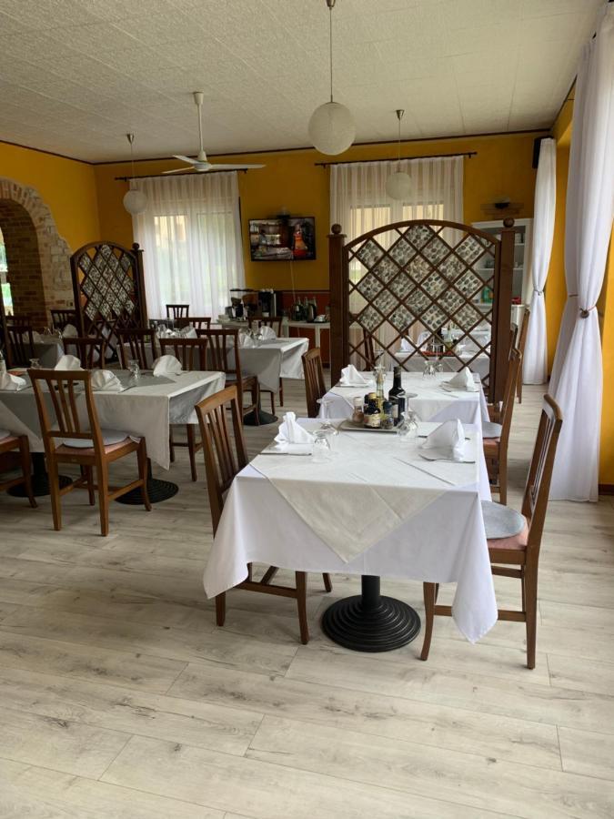 Albergo Al Lago Anfo Exterior foto