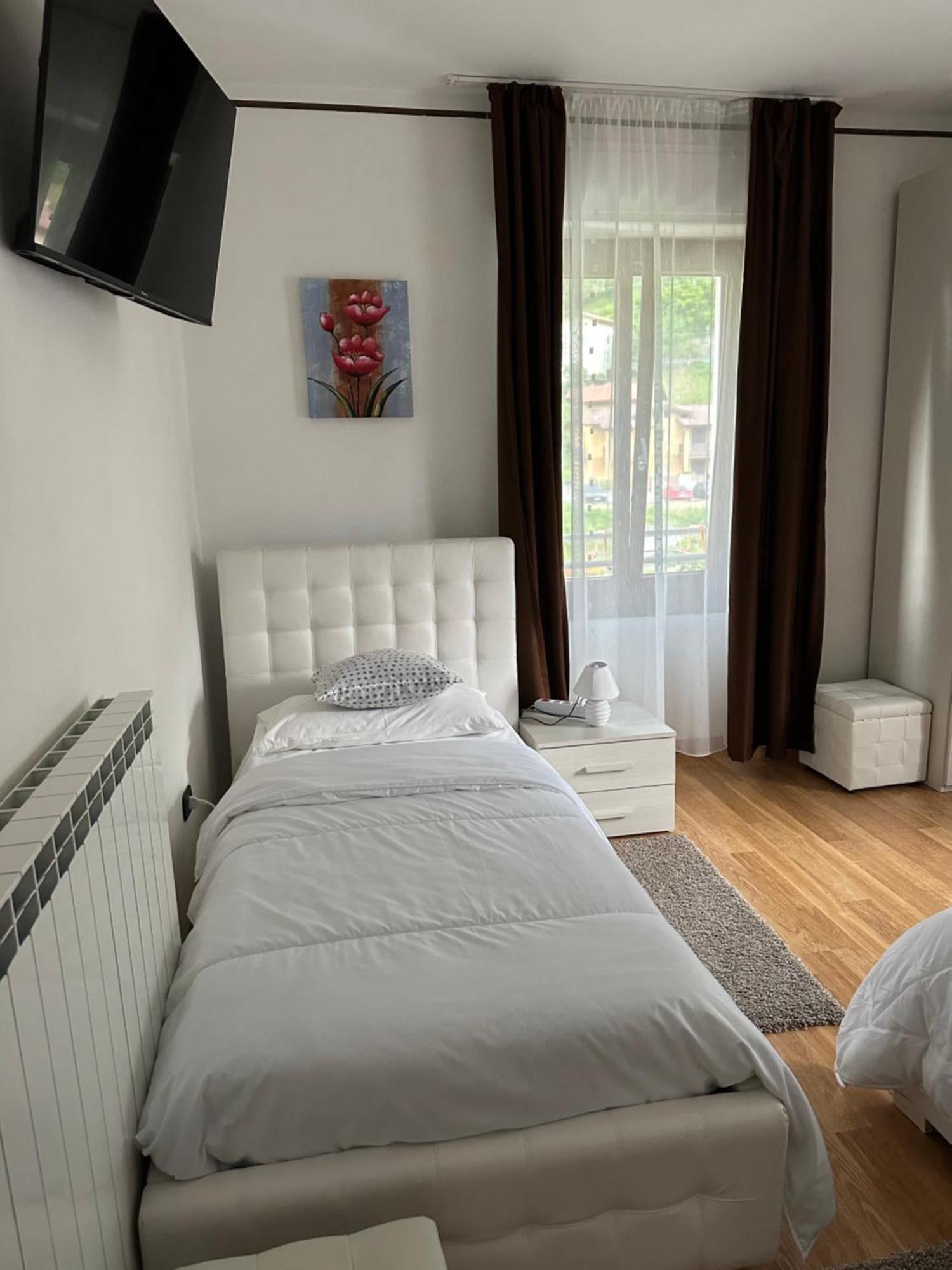 Albergo Al Lago Anfo Exterior foto